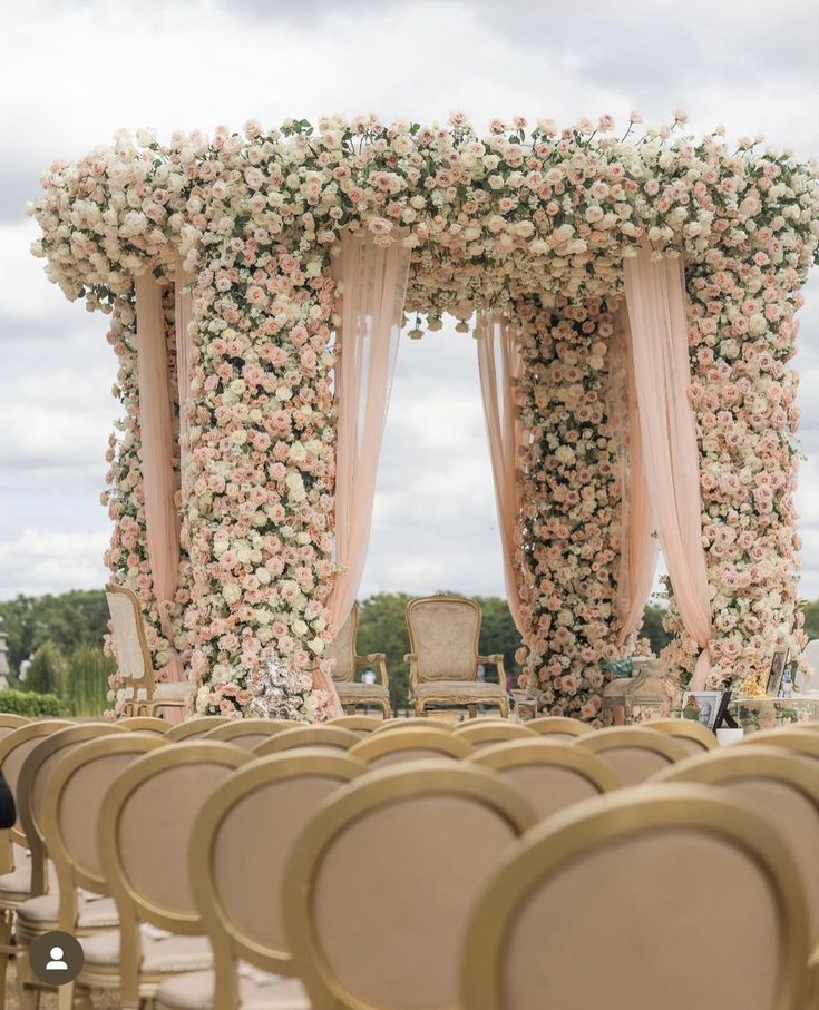 Aesthetic Décor & Design